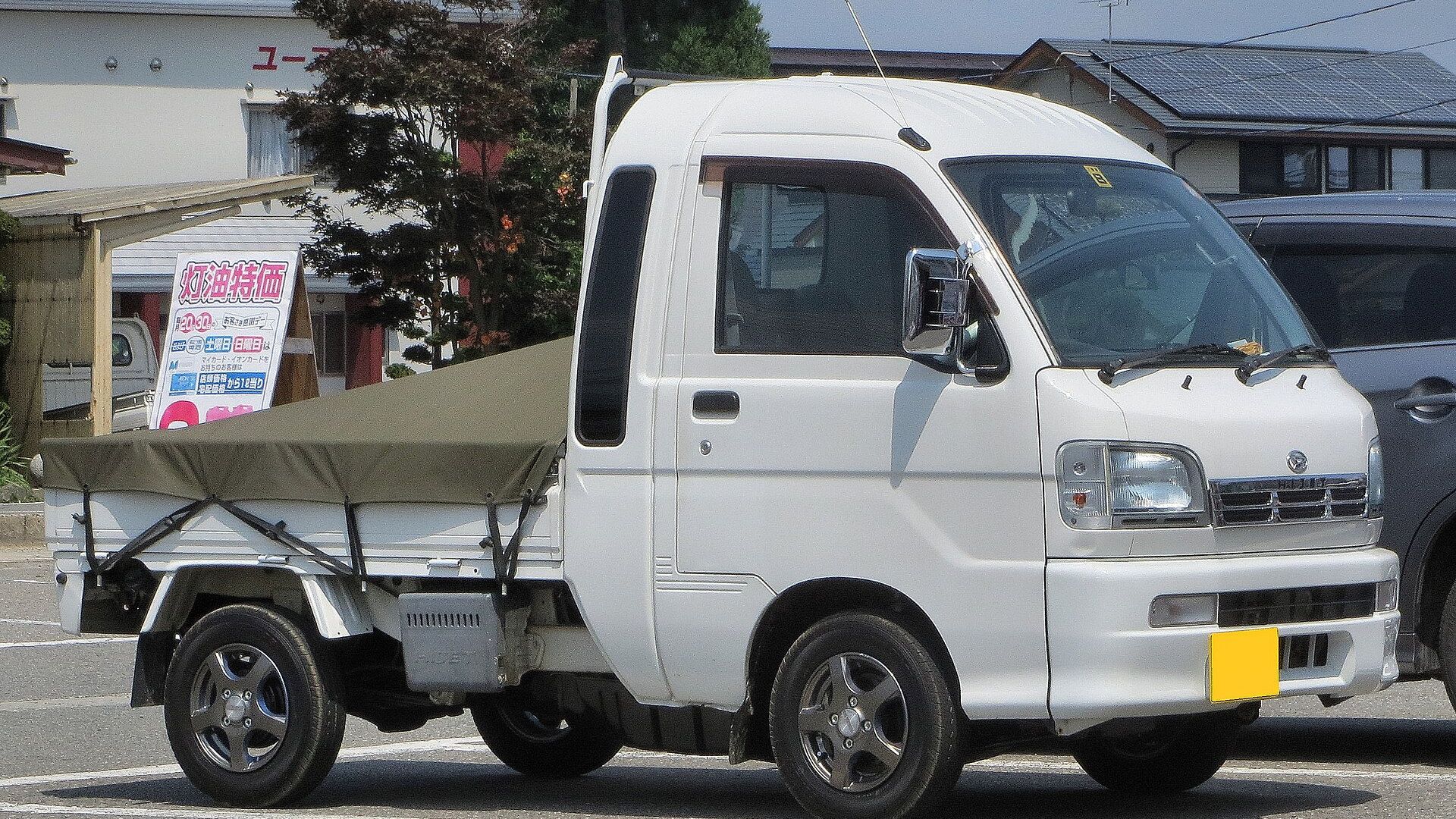 Daihatsu Hijet kei truck photographed in Japan