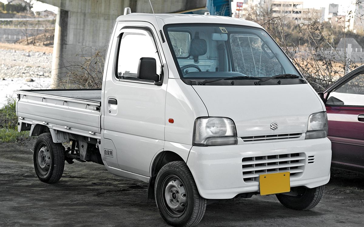 Suzuki Carry kei truck, one of the models covered by the chassis code table